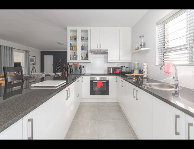 3 BEDROOM FREESTANDING SOLD IN SUNNINGDALE